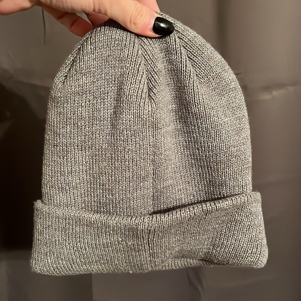 Adidas hat - Picture 2 of 2